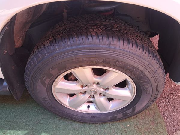2011-Toyota-Fortuner-30-D-4D-Raised-Body-Auto image:3