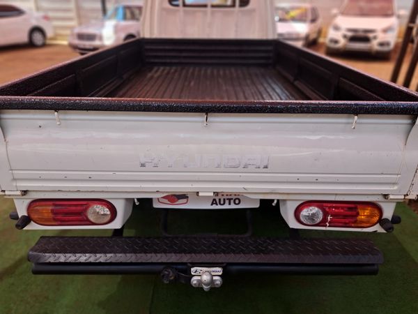 2014-Hyundai-H100-Bakkie-26D-Dropside image:5