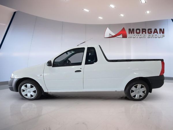 2023-Nissan-NP200-16-AC-Safety-Pack image:3