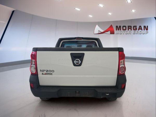 2023-Nissan-NP200-16-AC-Safety-Pack image:5