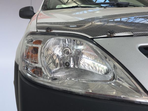 2023-Nissan-NP200-16-AC-Safety-Pack image:8