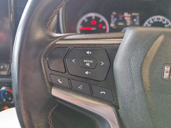 2023-Isuzu-D-Max-19-DDI-LS-4x4-Auto-Double-Cab image:13