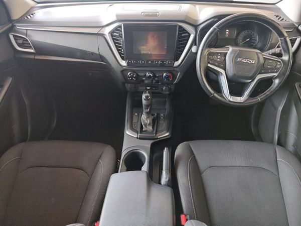 2023-Isuzu-D-Max-19-DDI-LS-4x4-Auto-Double-Cab image:8