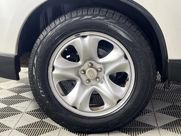 2014-Subaru-Forester-25-X-Auto image:7