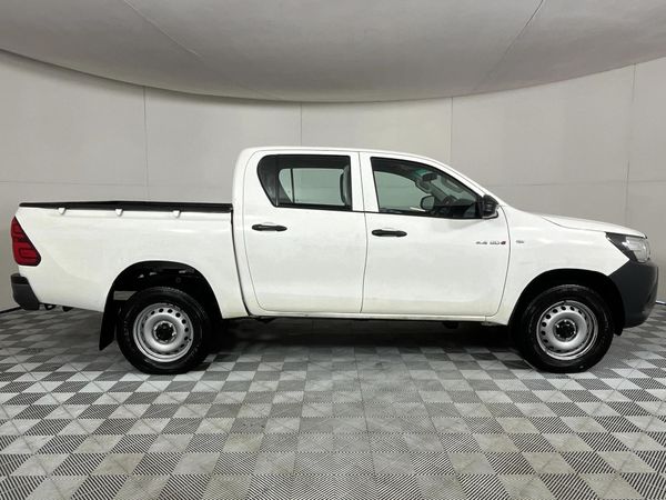 2023-Toyota-Hilux-24-GD-6-SR-4x4-Double-Cab image:16