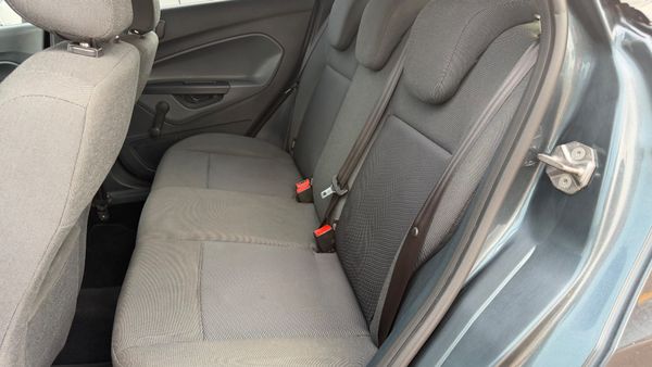 2011-Ford-Fiesta-14i-Ambiente-5-dr image:9