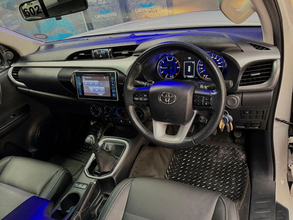 2017-Toyota-Hilux-28-GD-6-Raider-4x4-Extended-Cab image:13
