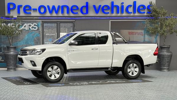 2017-Toyota-Hilux-28-GD-6-Raider-4x4-Extended-Cab image:1