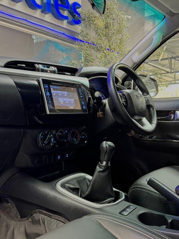 2017-Toyota-Hilux-28-GD-6-Raider-4x4-Extended-Cab image:24