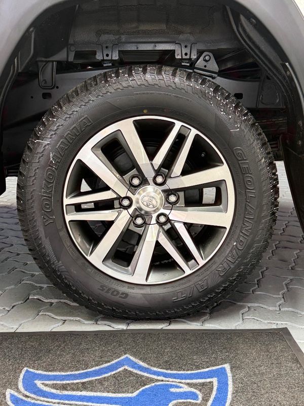 2017-Toyota-Hilux-28-GD-6-Raider-4x4-Extended-Cab image:29