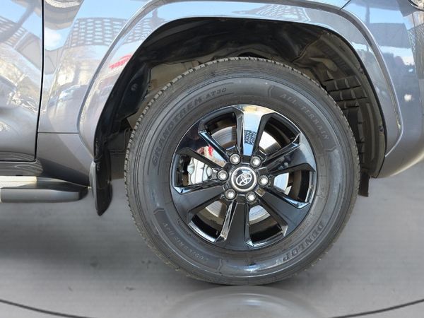 2023-Toyota-Land-Cruiser-300-V6-33-D-GX-R image:10