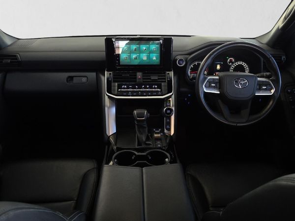 2023-Toyota-Land-Cruiser-300-V6-33-D-GX-R image:17