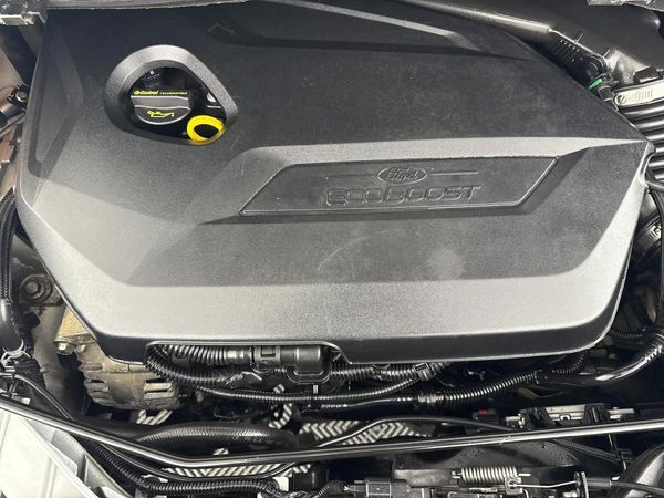 2013-Ford-Kuga-16-EcoBoost-Trend-AWD-Auto image:13