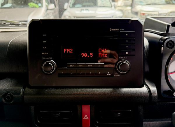2022-Suzuki-Jimny-15-GL-Auto image:12