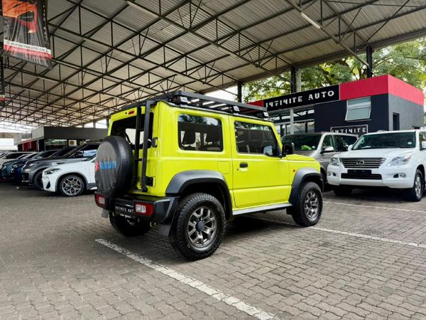 2022-Suzuki-Jimny-15-GL-Auto image:5
