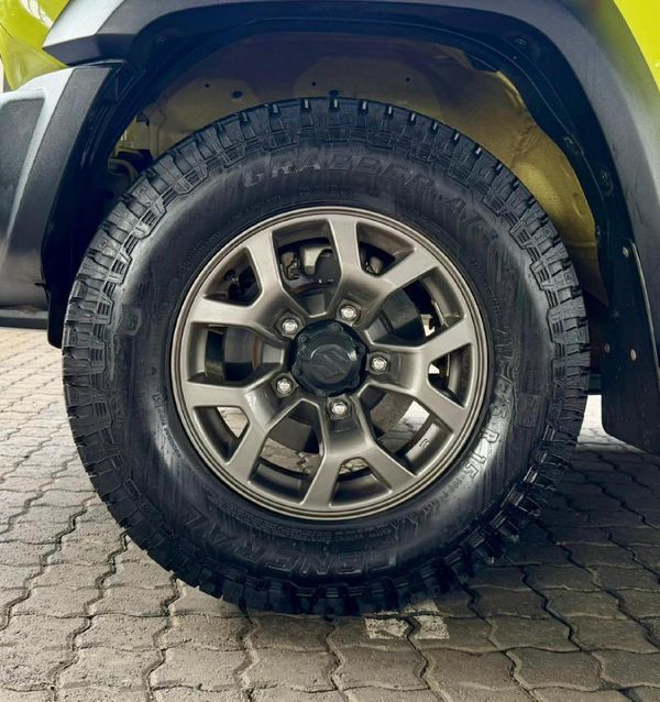 2022-Suzuki-Jimny-15-GL-Auto image:8