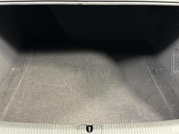 2019-Audi-A4-20-TDI-Sport-Auto-40-TDI image:13