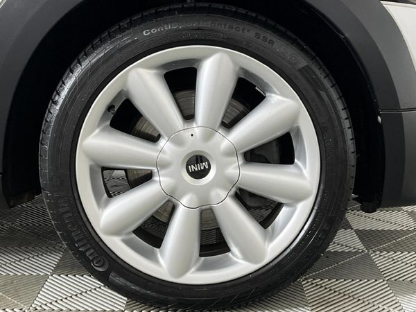 2015-MINI-Paceman-Cooper-S-Auto image:3