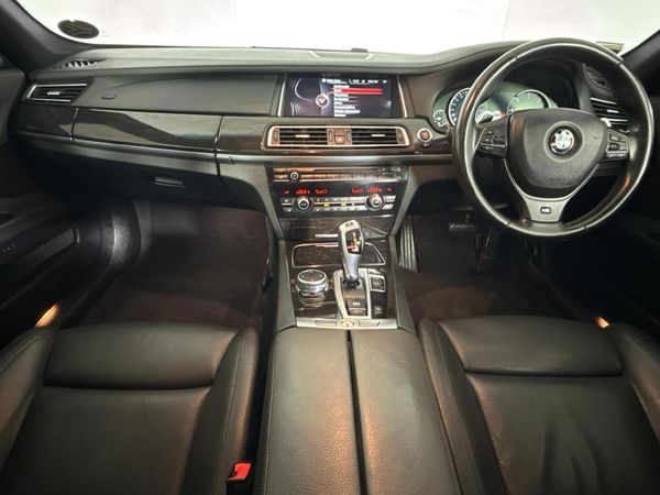 2015-BMW-7-Series-730d-M-Sport image:1