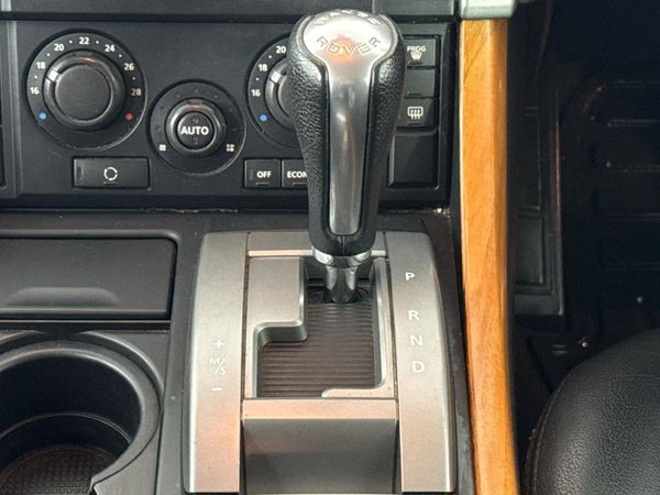 2008-Land-Rover-Range-Rover-Sport-44-V8-HSE image:8