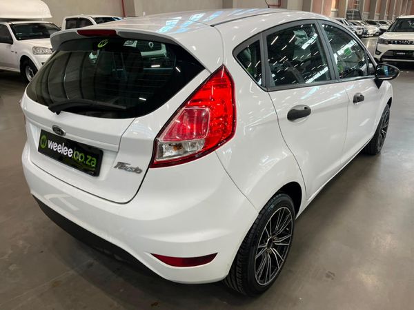 2014-Ford-Fiesta-14-Ambiente-5-dr image:2