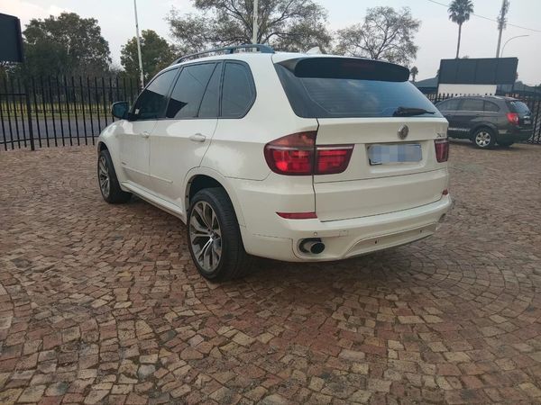 2011-BMW-X5-xDrive30d-Innovation-Auto image:4