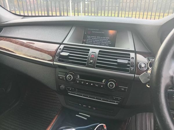 2011-BMW-X5-xDrive30d-Innovation-Auto image:8