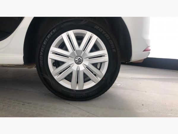 2020-Volkswagen-Polo-Vivo-14-Trendline-5-dr image:10