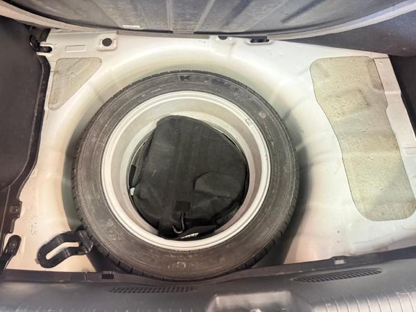 2016-Hyundai-Accent-16-Fluid-Auto-5-dr image:21