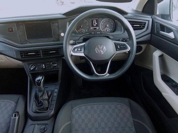 2024-Volkswagen-Polo-16-Classic-Auto image:10