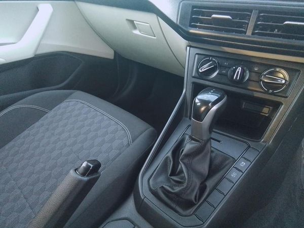 2024-Volkswagen-Polo-16-Classic-Auto image:18