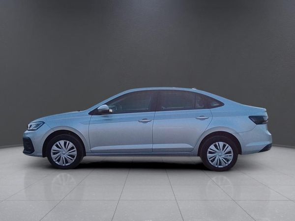 2024-Volkswagen-Polo-16-Classic-Auto image:3