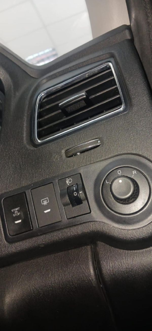2024-Mahindra-Pik-Up-22CRDe-Single-Cab-S6-Karoo image:21
