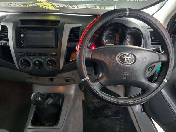 2007-Toyota-Hilux-30-D-4D-Raider-Double-Cab image:15
