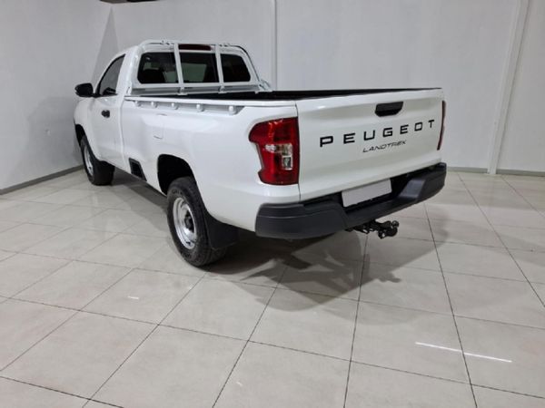 2025-Peugeot-Landtrek-19D-Professional-Single-Cab image:2