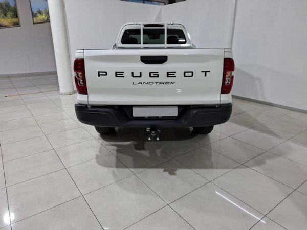 2025-Peugeot-Landtrek-19D-Professional-Single-Cab image:4