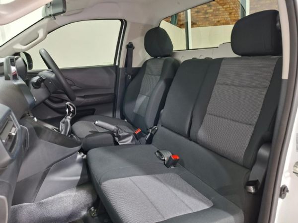2025-Peugeot-Landtrek-19D-Professional-Single-Cab image:6