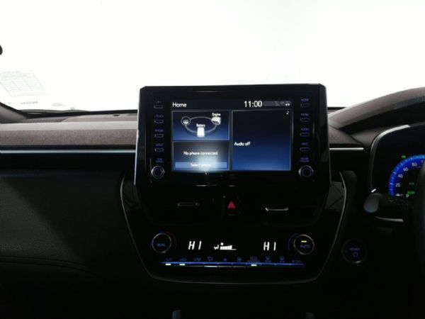 2023-Toyota-Corolla-Cross-18-XR-Hybrid image:9
