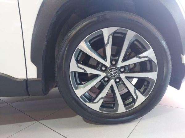 2023-Toyota-Corolla-Cross-18-XR-Hybrid image:16