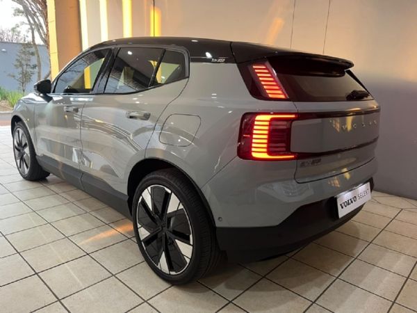 2025-Volvo-EX30-Ultra-Twin-Motor-Performance image:3