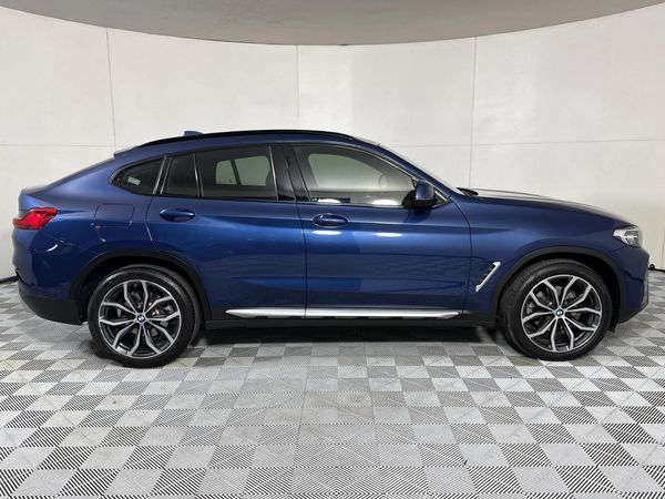2022-BMW-X4-xDrive20d image:17