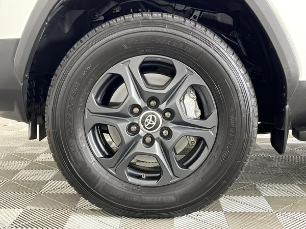 2024-Toyota-Land-Cruiser-300-V6-33-D-GR-S image:4