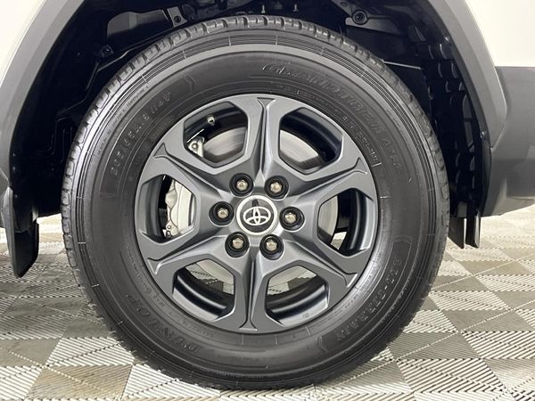 2024-Toyota-Land-Cruiser-300-V6-33-D-GR-S image:5