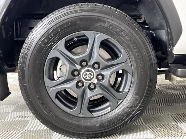 2024-Toyota-Land-Cruiser-300-V6-33-D-GR-S image:7