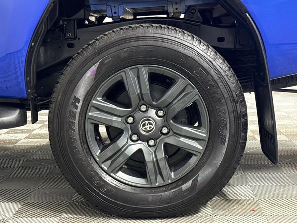 2023-Toyota-Hilux-24-GD-6-Raised-Body-Raider-Auto-Double-Cab image:6