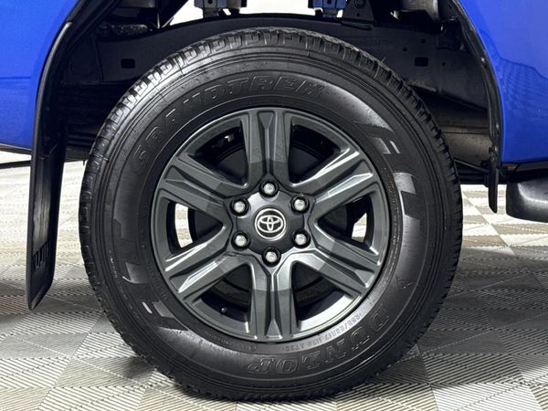 2023-Toyota-Hilux-24-GD-6-Raised-Body-Raider-Auto-Double-Cab image:7