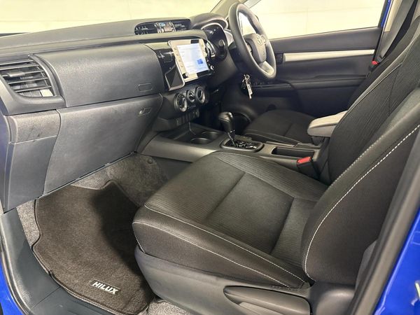2023-Toyota-Hilux-24-GD-6-Raised-Body-Raider-Auto-Double-Cab image:8