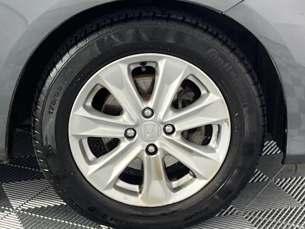 2014-Honda-Jazz-15-Elegance-Auto image:5