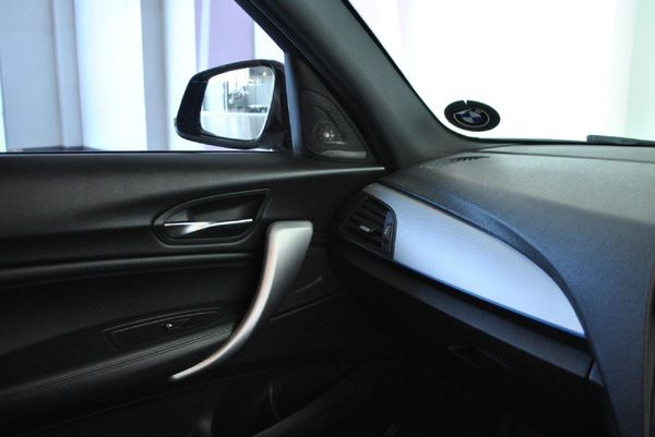 2013-BMW-1-Series-125i-5-dr-M-Sport-Auto image:15