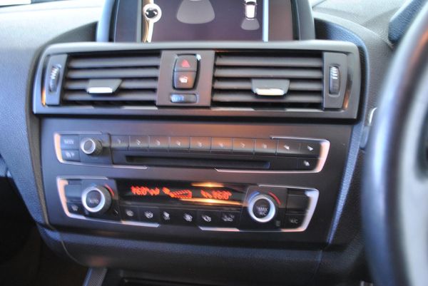 2013-BMW-1-Series-125i-5-dr-M-Sport-Auto image:16